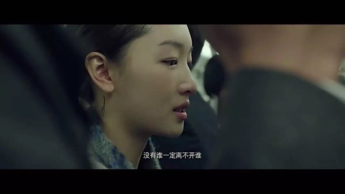 人在夜晚看东西有噪点吗_看夜晚宾馆客房里的百态人生_夜晚一个人看的东西