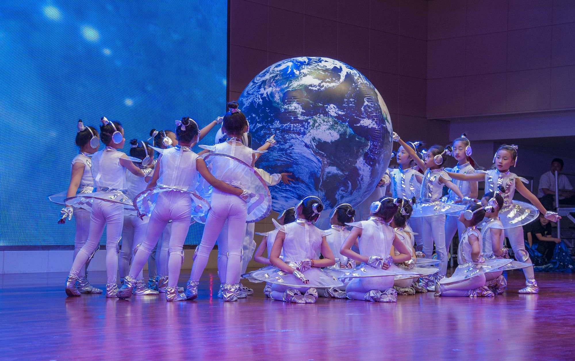 星际宝贝视频_星际宝贝草裙舞背景音乐_星际宝贝草裙舞