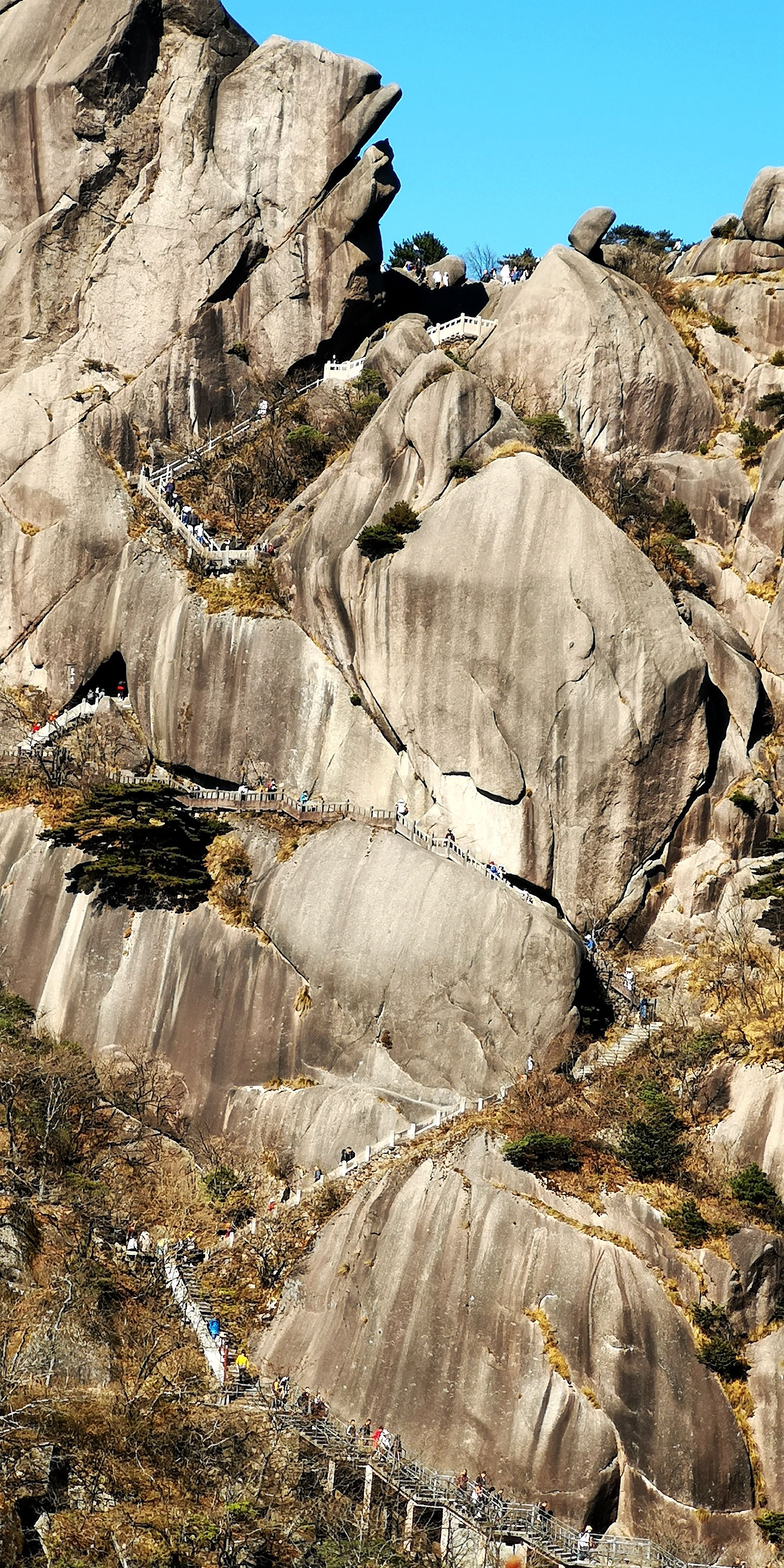 黄山软件免费下载_手机版黄山游戏_一部手机游黄山