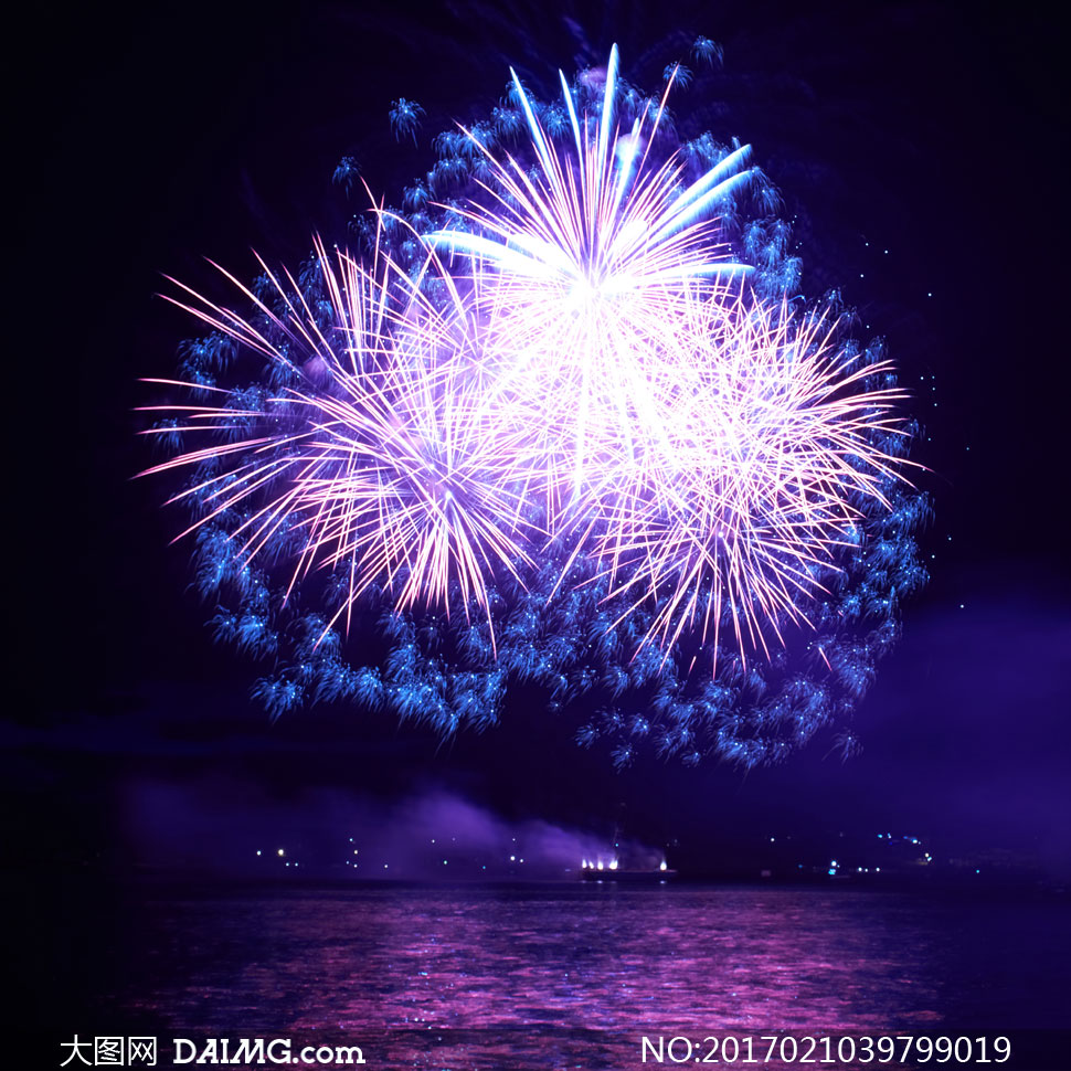 《烟花》游戏_手机放烟花游戏在线_烟花手机版下载