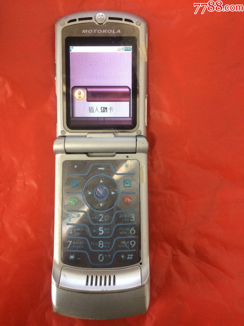 翻盖手机经典游戏_十多年前翻盖手机游戏机_翻盖手机内置游戏