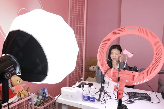 主播手机游戏现在用什么_游戏主播现在用的手机多吗_主播手机游戏现在用什么软件
