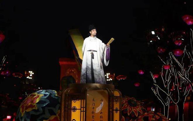 乌洛琉斯尊名_乌洛琉斯_乌洛琉斯和亚当什么关系
