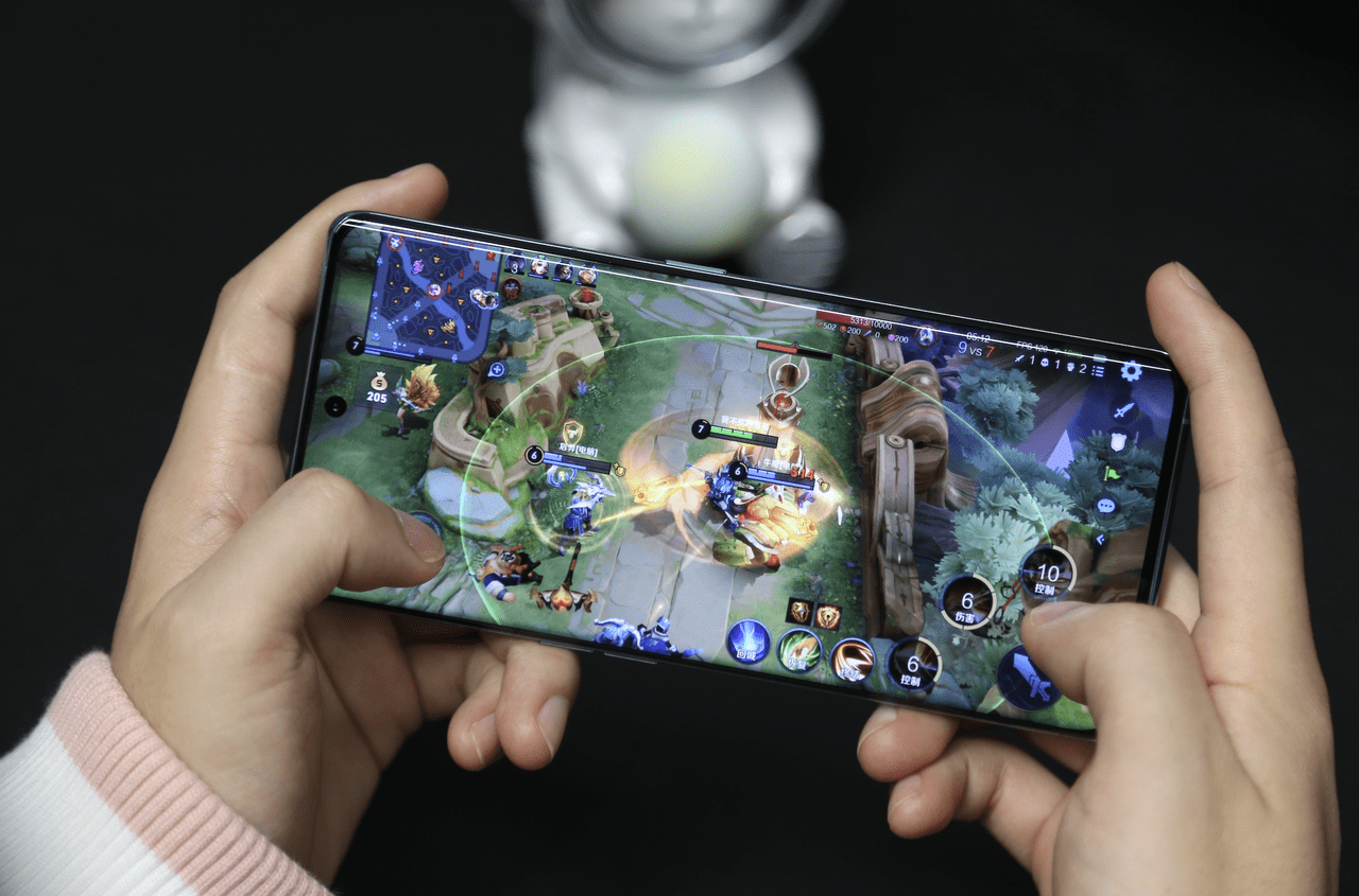 iphone游戏推荐平台_打苹果的游戏_苹果平台打游戏推荐手机
