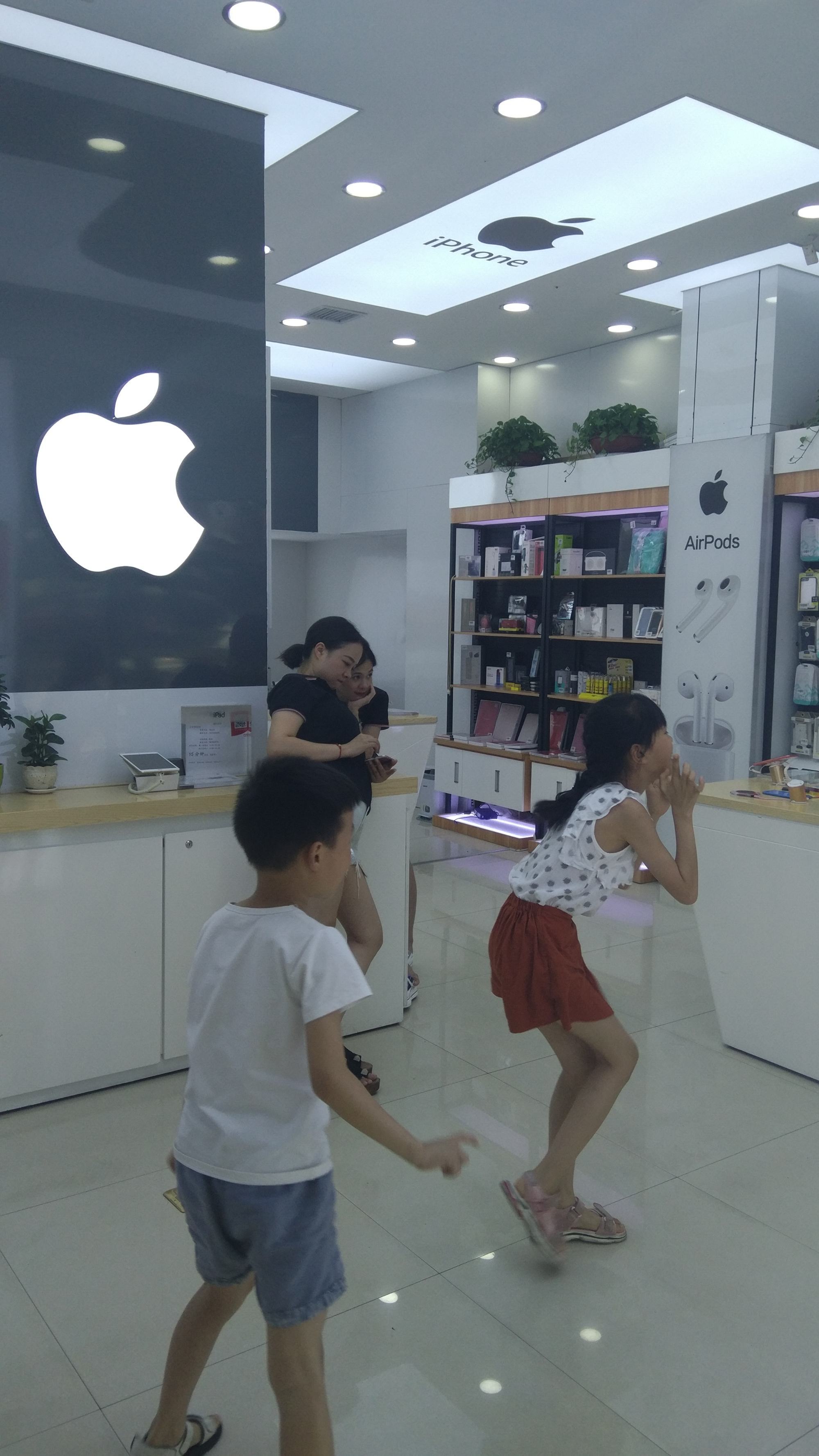 苹果专卖店的游戏_苹果手机游戏专卖店地址_当地苹果专卖店
