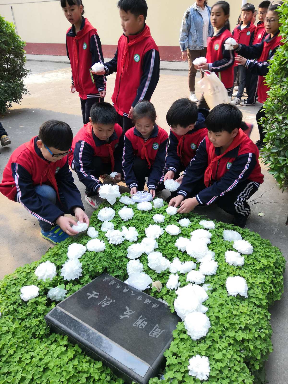 清明年是几月几日_2022年清明_清明年高速费几天