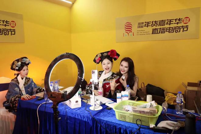 送直播手机游戏有哪些_游戏直播送手机_送直播手机游戏是真的吗